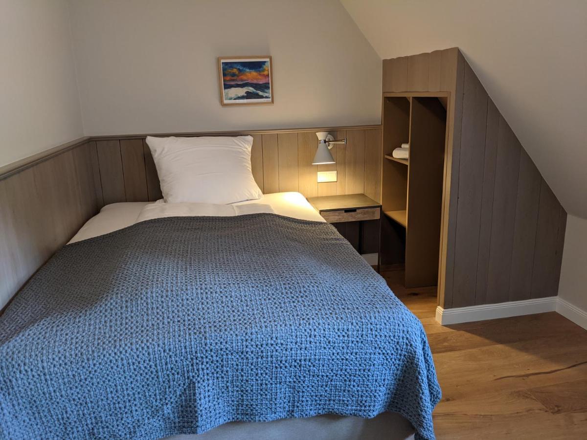 Tetens Hotel 3*